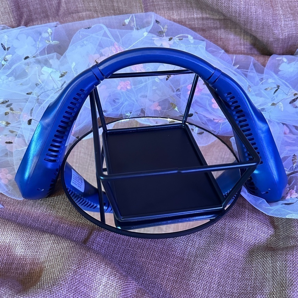 Neck Fan Personal Cooling System - Picture 4 of 5